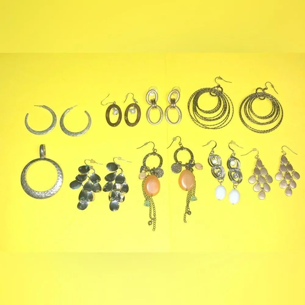 8 pair silver and gold tone earrings lot + 1 matching pendant